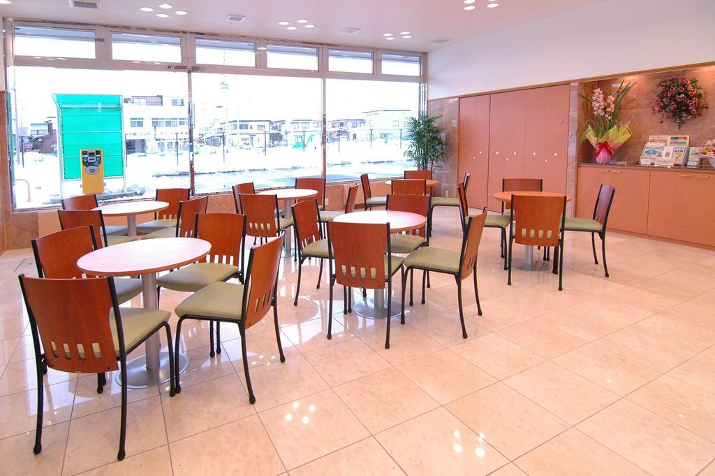 Toyoko Inn Yamagata-Eki Nishi-Guchi Yamagata  Bagian luar foto